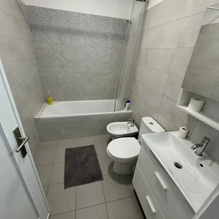 Alvalade Apartment *